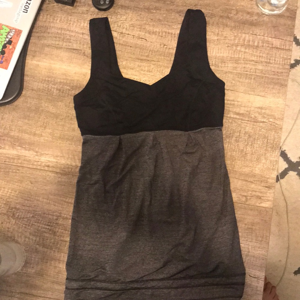 Lululemon tank
